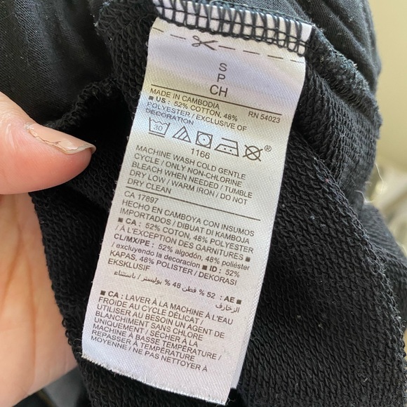 Old Navy Black Skinny Ankle Joggers with Pockets - Picture 10 of 10